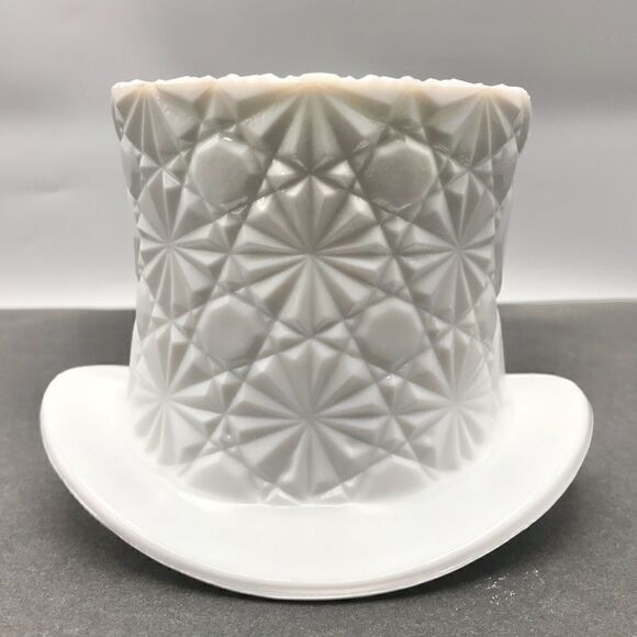 Vintage Fenton Daisy and Button Milk Glass Top Hat Topper Planter Decor - Picture 1 of 16